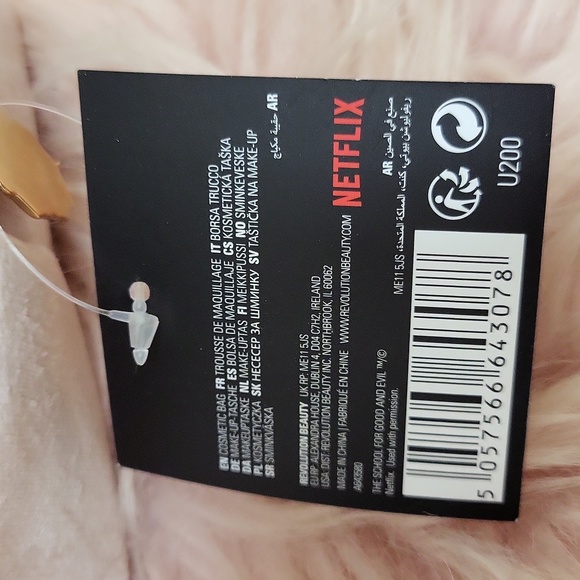 Brand New REVOLUTION MakeUp/ Cosmetic Case - Picture 5 of 5